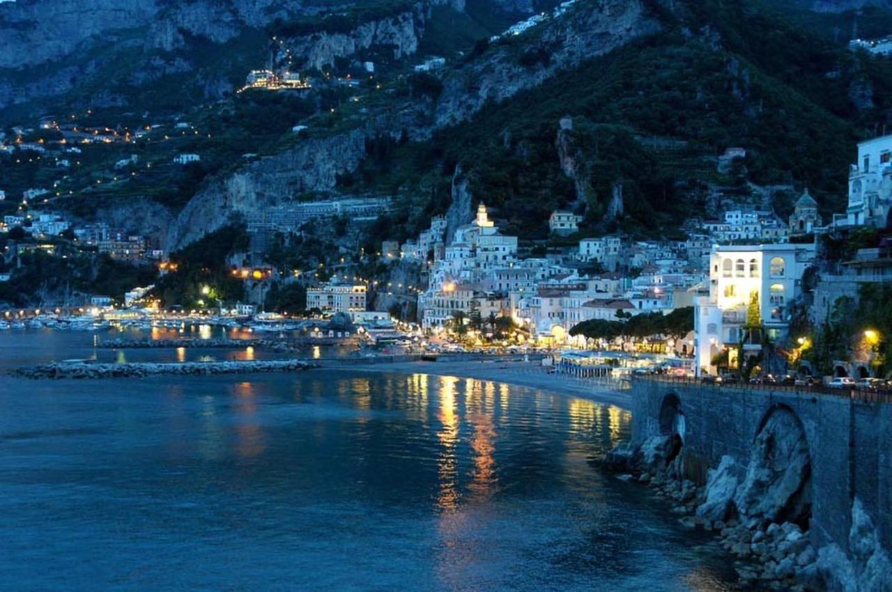 Oliver - Breathtaking Small Pool 14 Sqm Hydromassage On The Rock - Coast * Amalfi