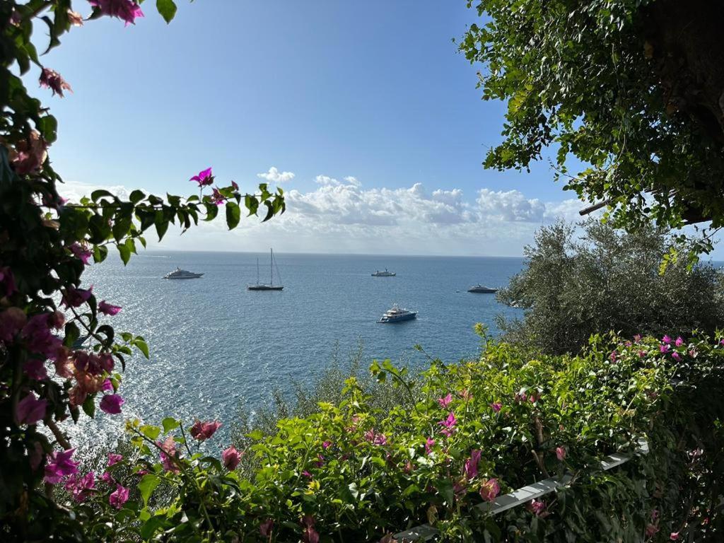 Oliver - Breathtaking Small Pool 14 Sqm Hydromassage On The Rock - Coast Pousada
